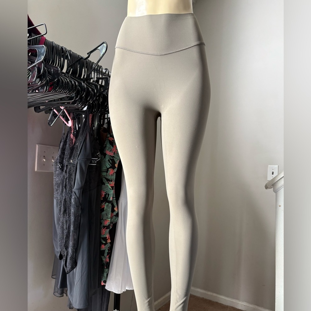 VSX Women's Beige High-Waisted Leggings
